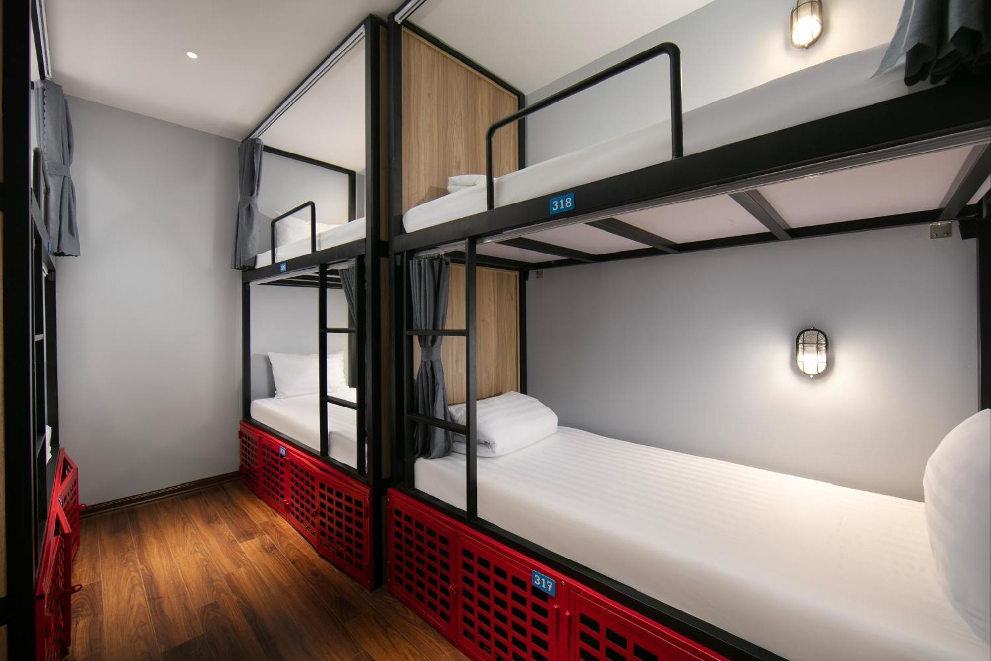 Lakeview Backpackers Hostel & Rooftop Bar Hanoi Exterior photo